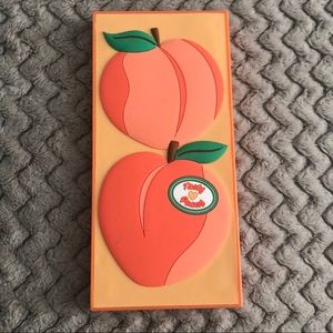 Peach palette NEW NEVER SWATCHED